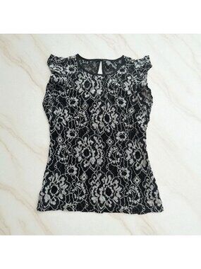 WHITE H0USE BLACK MARKET WHBM Lace Floral Ruffle Cap Sleeve Top Size 0